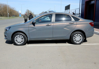 Подержанный автомобиль LADA (ВАЗ) Vesta Sedan 2021 года (8 фото)