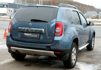 Подержанный автомобиль Renault Duster 2014 года (6 фото)