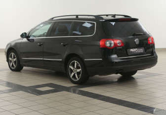 Подержанный автомобиль Volkswagen Passat Wagon 2008 года (2 фото)