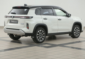 Подержанный автомобиль Suzuki Grand Vitara 2023 года (4 фото)