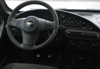 Подержанный автомобиль Chevrolet Niva 2016 года (14 фото)