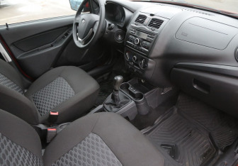 Подержанный автомобиль LADA (ВАЗ) Granta Liftback 2018 года (9 фото)