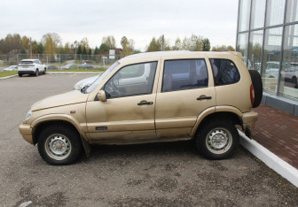 Подержанный автомобиль Chevrolet Niva 2006 года (4 фото)