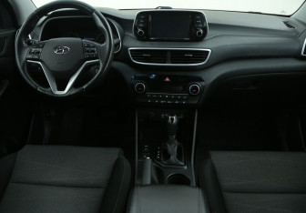Подержанный автомобиль Hyundai Tucson 2019 года (12 фото)