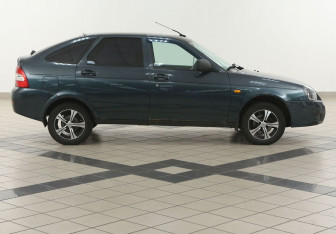 Подержанный автомобиль LADA (ВАЗ) Priora Hatchback 2012 года (5 фото)