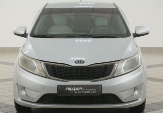 Подержанный автомобиль Kia Rio Sedan 2012 года (6 фото)