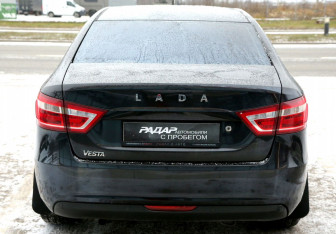 Подержанный автомобиль LADA (ВАЗ) Vesta Sedan 2016 года (5 фото)
