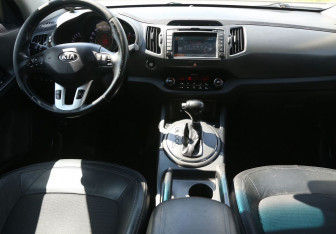 Подержанный автомобиль Kia Sportage 2012 года (14 фото)