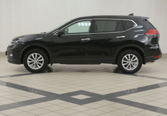 Подержанный автомобиль Nissan X-Trail 2019 года (7 фото)
