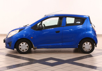 Подержанный автомобиль Chevrolet Spark 2011 года (4 фото)