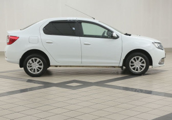 Подержанный автомобиль Renault Logan Sedan 2018 года (5 фото)