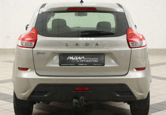 Подержанный автомобиль LADA (ВАЗ) XRAY 2016 года (3 фото)