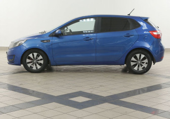 Подержанный автомобиль Kia Rio Hatchback 2013 года (6 фото)