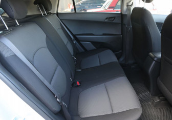 Подержанный автомобиль Hyundai Creta 2017 года (11 фото)