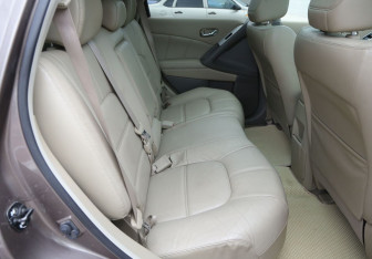 Подержанный автомобиль Nissan Murano Suv 2012 года (12 фото)