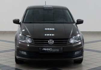 Подержанный автомобиль Volkswagen Polo Sedan 2016 года (2 фото)