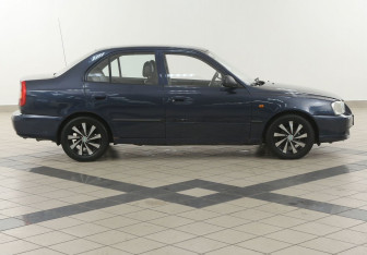 Подержанный автомобиль Hyundai Accent Sedan 2008 года (5 фото)