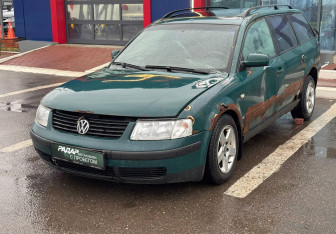 Подержанный автомобиль Volkswagen Passat Wagon 1999 года (3 фото)