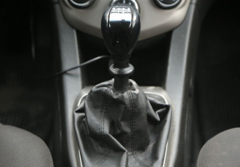 Подержанный автомобиль Chevrolet Aveo Sedan 2012 года (13 фото)