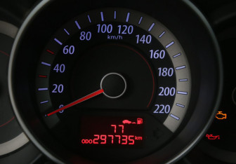 Подержанный автомобиль Kia Cerato Sedan 2010 года (17 фото)