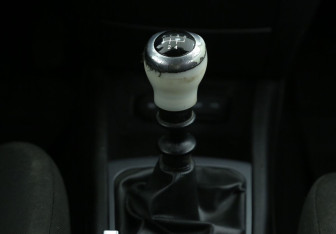 Подержанный автомобиль Kia Ceed Hatchback 2009 года (15 фото)