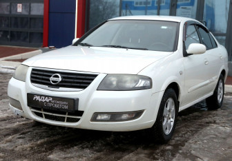 Подержанный автомобиль Nissan Almera Classic 2012 года (3 фото)