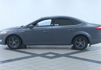 Подержанный автомобиль Ford Mondeo Sedan 2008 года (4 фото)