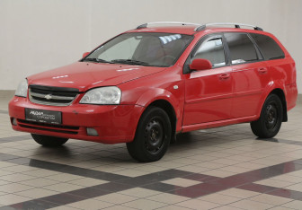 Подержанный автомобиль Chevrolet Lacetti Wagon 2007 года (8 фото)