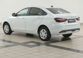 Подержанный автомобиль LADA (ВАЗ) Vesta Sedan 2024 года (2 фото)