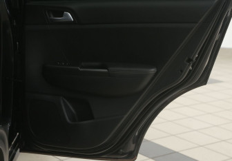 Подержанный автомобиль Kia Sportage 2017 года (19 фото)