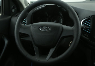 Подержанный автомобиль LADA (ВАЗ) XRAY 2018 года (16 фото)