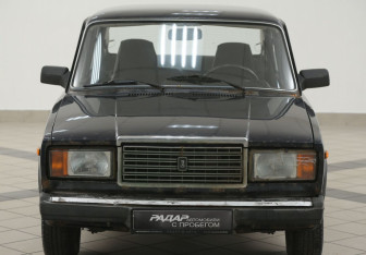 Подержанный автомобиль LADA (ВАЗ) 2107 2012 года (6 фото)