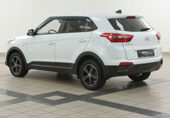 Подержанный автомобиль Hyundai Creta 2019 года (2 фото)