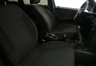 Подержанный автомобиль Chevrolet Niva 2015 года (10 фото)