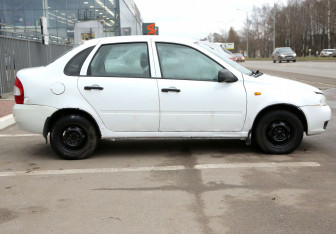 Подержанный автомобиль LADA (ВАЗ) Kalina Sedan 2009 года (7 фото)
