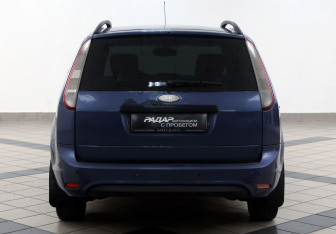 Подержанный автомобиль Ford Focus Wagon 2008 года (3 фото)