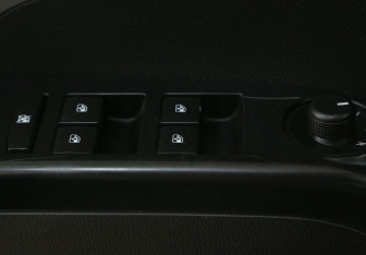 Подержанный автомобиль Chevrolet Aveo Sedan 2012 года (17 фото)