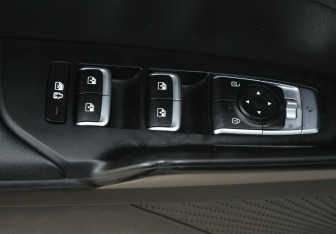 Подержанный автомобиль Kia K5 2020 года (13 фото)