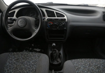 Подержанный автомобиль ЗАЗ Chance Sedan 2010 года (12 фото)