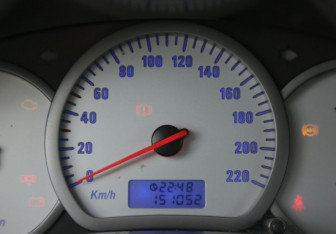 Подержанный автомобиль Chery Tiggo (T11) 2012 года (18 фото)