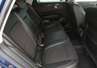 Подержанный автомобиль Renault Talisman Wagon 2019 года (11 фото)