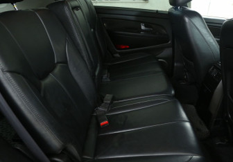 Подержанный автомобиль SsangYong Rexton 2012 года (11 фото)