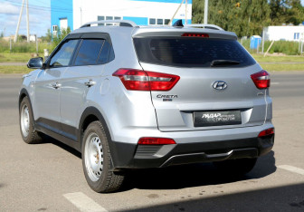 Подержанный автомобиль Hyundai Creta 2017 года (4 фото)