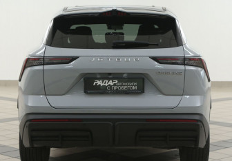 Подержанный автомобиль Jetour Dashing 2024 года (3 фото)