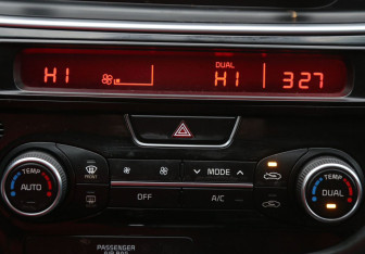 Подержанный автомобиль Kia Optima Sedan 2014 года (17 фото)