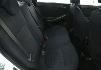 Подержанный автомобиль Hyundai Solaris Sedan 2014 года (11 фото)