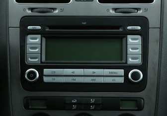 Подержанный автомобиль Volkswagen Golf Hatchback 2007 года (13 фото)