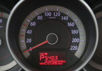 Подержанный автомобиль Kia Cerato Sedan 2011 года (18 фото)