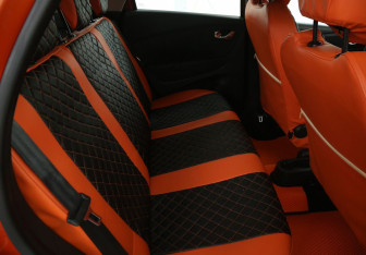 Подержанный автомобиль Renault Kaptur 2017 года (11 фото)