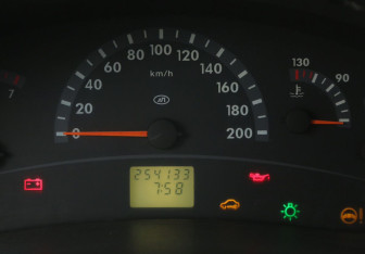 Подержанный автомобиль LADA (ВАЗ) Kalina Sedan 2006 года (17 фото)